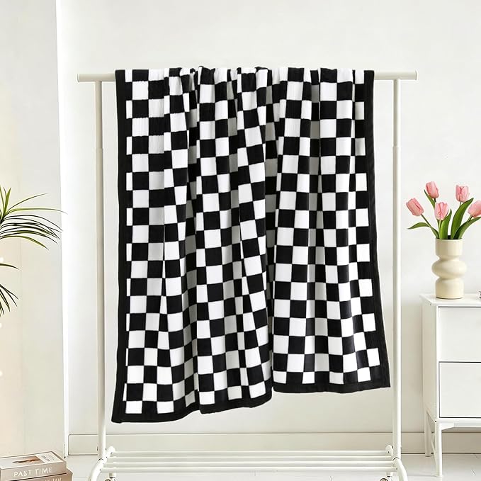PU MEI Checkered Flannel Throw Blanket, Classic Black and White Checkerboard Decorative Blanket, Lightweight Warm Ideal for Couch and Bed, 80x90 Inches
