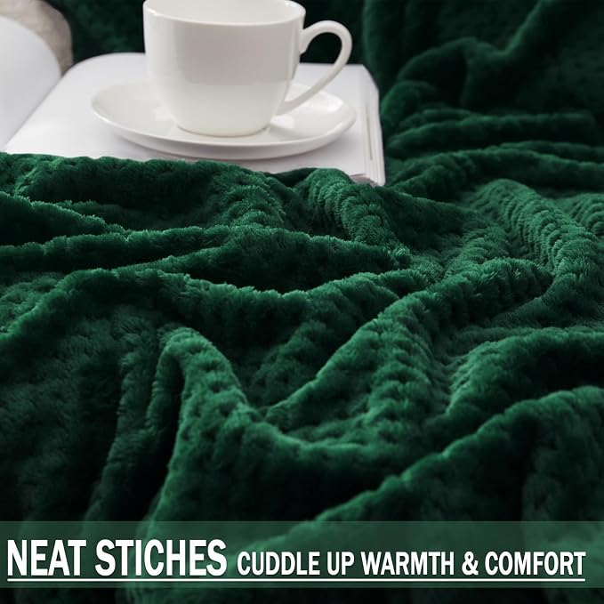 Exclusivo Mezcla Soft Waffle Fleece Bed Blanket Twin XL Size, Green | Lightweight Plush Blanket for Bed, Couch, Sofa, Cozy Fluffy Design for Bedroom, Guest Room, All Season, 90x66 Inches