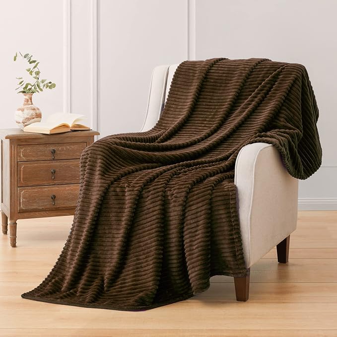 Vessia Flannel Fleece Throw Blanket, 300GSM Cozy Brown Striped Throw for Couch, Sofa and Bed, Warm and Soft Chocolate Microfiber Ribbed Blanket for All Season(50x40inch)