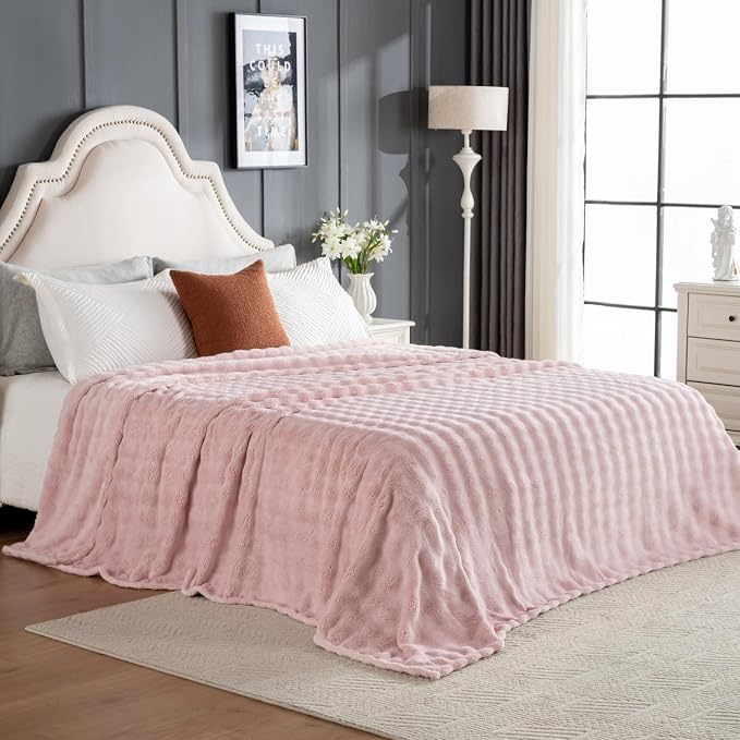Faux Fur Bed Blankets King Size Pink, Soft Fluffy Bubble Blanket for Couch Sofa, Thick Warm Plush Fuzzy Rabbit Fur Large Blanket for All Season Use, 90"X 90"