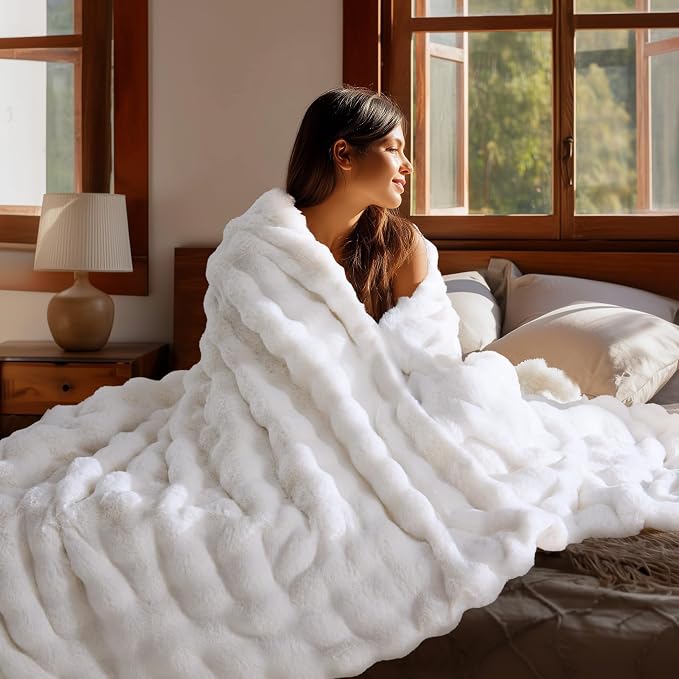 BEDELITE Faux Fur Throw Bubble Blanket for Couch, 60" x 80", White | 870GSM Soft Cozy Plush Blanket for Sofa & Bed Living Room Decor, Warm Fuzzy Faux Rabbit Fur for Women Gift, All Season Use