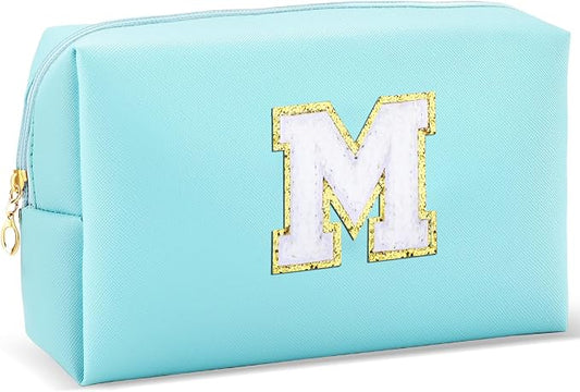 URSKYTOUS Gifts for Girls Initial Makeup Bag Personalized Cosmetic Bag with Zipper Cute Travel Toiletry Bag Waterproof PU Preppy Makeup Pouch Birthday Gift for Teen Girls Women(Blue M)