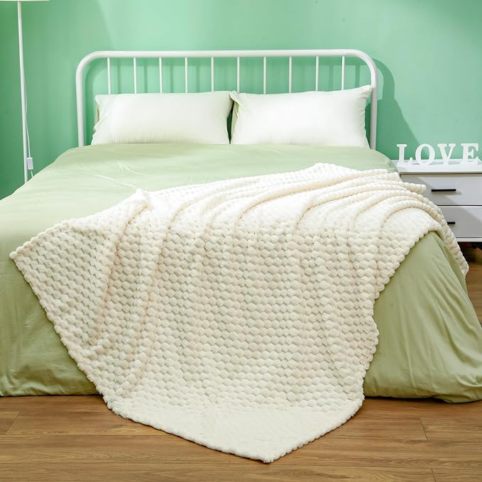 Excervent Hexagon Jacquard Throw Blanket for Bed, 50x70 Inches, Ivory | Decorative Fuzzy Flannel Fleece Throw Blanket for Sofa Bed Couch, Super Soft Cozy, Suitable for All Seasons
