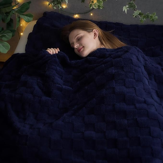 NEWCOSPLAY 3D Checkered Flannel King Blanket, Dark Navy, 90"x110" | Super Soft Cute Lightweight Decorative Premium Silky Fleece Blanket for Couch Sofa Bed, Gift for Women Men, All Season Use