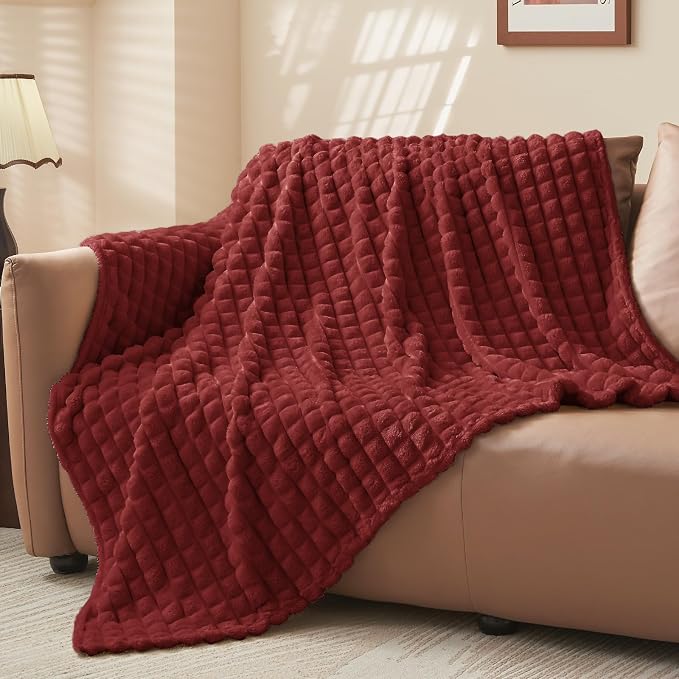 BEDELITE 3D Checked Burgundy Fleece Twin Throw Blanket for Bed, 60x80 Inch | Soft Warm Fuzzy Fluffy Blanket for Couch Sofa, Lightweight Plush Cozy Throws for Home Room Decor, Gift for Women, All Season