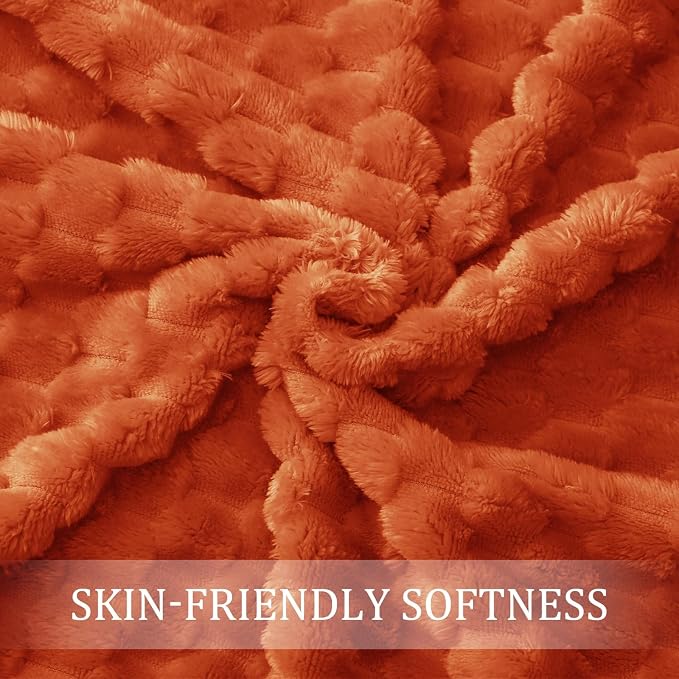 Exclusivo Mezcla 3D Fleece King Size Blanket for Bed, Burnt Orange | Extra Soft Fuzzy Plush Lightweight Bed Blankets, Cozy Fluffy Decorative Blankets for All Seasons, 90x104 Inches