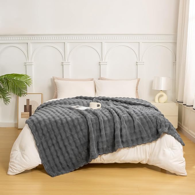 YUSOKI 3D Fleece Bubble Twin Size Blanket, Grey, 60"x80" | Ultra Soft, Non-Shedding, Lightweight for All Season Use, stays fluffy after repeated washes, Perfect Gifts, Machine Washable