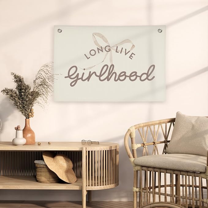 Cute Girls Room Decor，Long Live Girlhood Pink Coquette Girl Nursery Playroom Wall Hanging Linen Banner, Baby Girls Nursery Decor Toddler Teen Kids Bedroom Decorations,Newborn Gift 30x20 girlroom