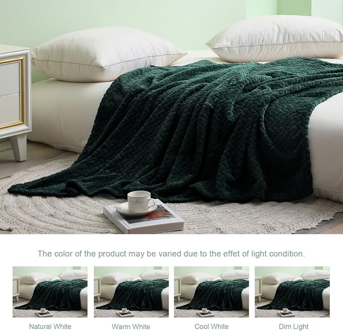 Exclusivo Mezcla Soft Fleece Bed Blanket Queen Size, 90”x90”, Forest Green | Cozy Fluffy Lightweight Blankets for Summer, Decorative Plush Flannel Throws for Living room, Bedroom with Leaves Pattern