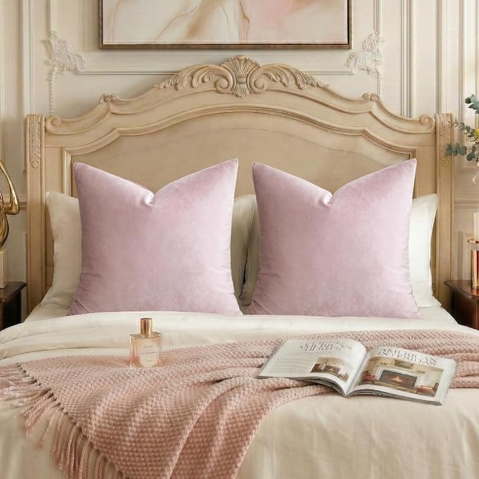 GIGIZAZA Sweet Lilac Velvet Throw Pillow Covers Big 26x26 Pack of 2 | Decorative Pink Pillows for Couch,Euro Sham,280gsm Soft Textured Fabric,Modern Pillowcases,Luxury Cushion Covers
