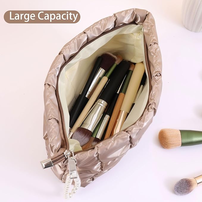 Puffer Quilted Makeup Bag Travel Cosmetic Bag Portable Puffy Checkered Toiletry Pouch Skincare Organizer Purse Pencil Case (Black)