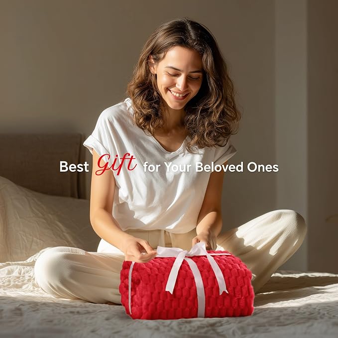 BEDELITE Red Throw Blanket for Couch, Soft Cozy Gifts for Women, 50 * 60 | 3D Jacquard Decorative Fleece Blanket, Super Soft Plush Throws, Cute Birthday Gift for Women & Men, Suitable for All Seasons