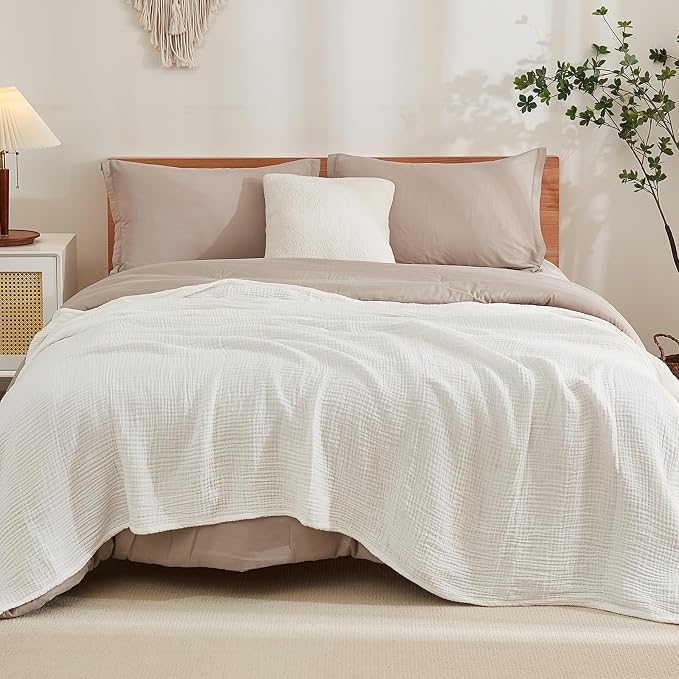 EMME Cotton Muslin King Blanket 4 Layer，Oversized Gauze Bedspread Coverlet, Soft Lightweight Breathable Layered Blanket for All Season (White, 120"x94")