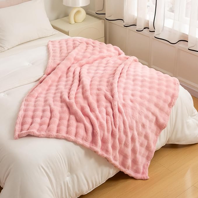 YUSOKI 3D Fleece Bubble Queen Size Blanket,Light Pink, 90"x90" | Ultra Soft, Non-Shedding, Lightweight for All Season Use, stays fluffy after repeated washes, Perfect Gifts, Machine Washable