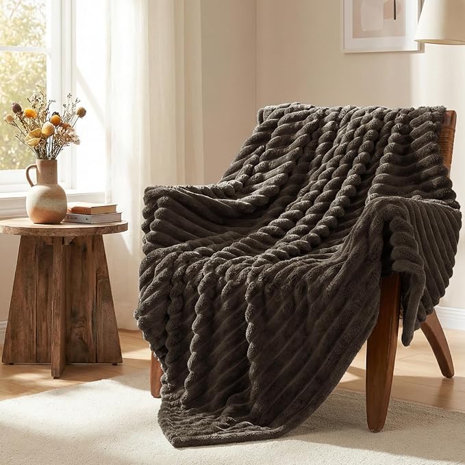 HIMEET Brown Full Size Blanket for Bed, 300GSM Ribbed Fleece, 84 x 90 in | Ultra Soft Flannel, All-Season Lightweight Warmth, Bed Layering & Home Room Decor, Gift for Men & Women, Machine Washable