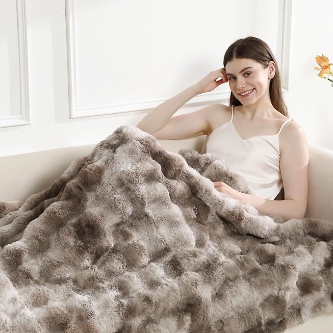 Faux Rabbit Fur Throw Blanket for Couch Gifts for Mom 50"x60" Tie-dye Brown | Cozy Reversible Fluffy Throw, Luxury Plush Thick Bubble Blanket, Mothers Gifts for Women, Soft Warm for Bed, Home Decor