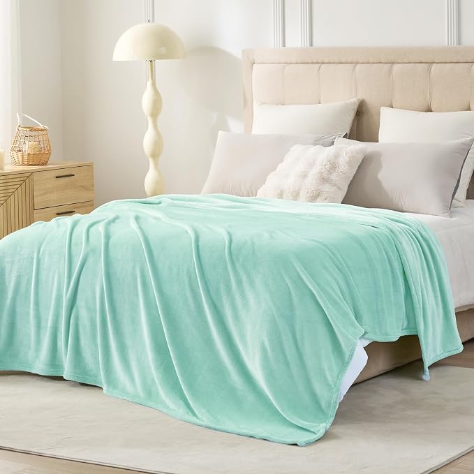 Hansleep King Mint Green Fleece Blanket, Soft Flannel Bed Blanket | Fuzzy Cozy Blanket 90x108 Inches, Multi-use for Bed, Sofa, Couch, Travel, Camping, All Season Warm Lightweight Cover