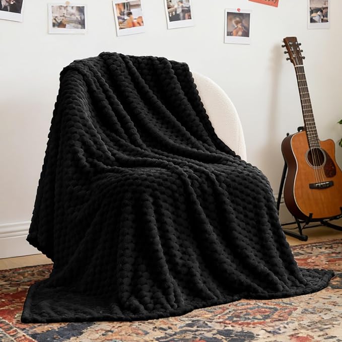 BEDELITE Black Throw Blanket for Couch, Soft Cozy Gifts for Women, 50 * 60 | 3D Jacquard Decorative Fleece Blanket, Super Soft Plush Throw, Cute Birthday Gift for Women & Men, Suitable for All Seasons