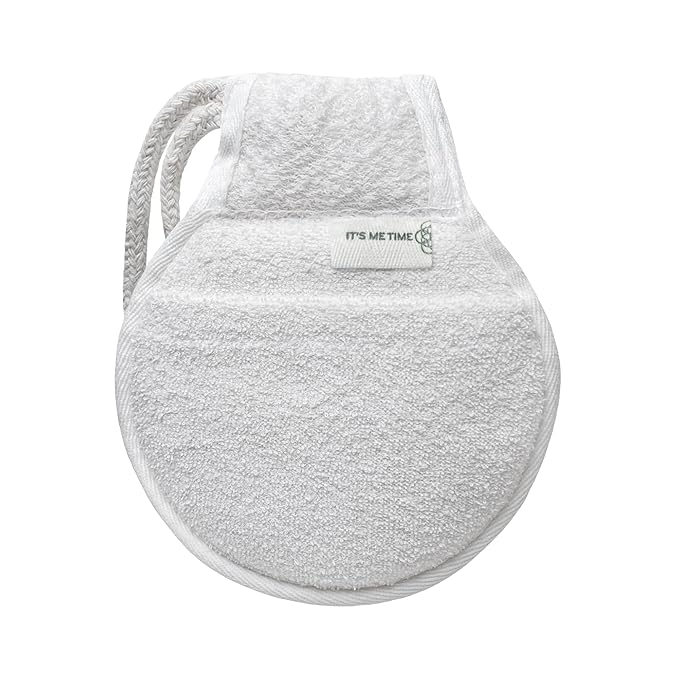Daily Dual Texture Scrubber - Daily Concepts - Regular texture where you need more exfoliation and soft texture for the more gentle parts of your body