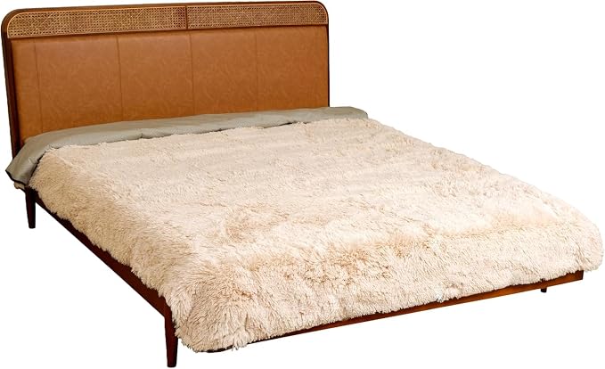 Waterproof Dog Bed Cover, Dog Pad Soft Plush Pet Blanket with Anti-Slip Back for Bed Couch Sofa, Furniture Protector for Small, Medium and Large Dogs and Cats (Beige, 82"x102")