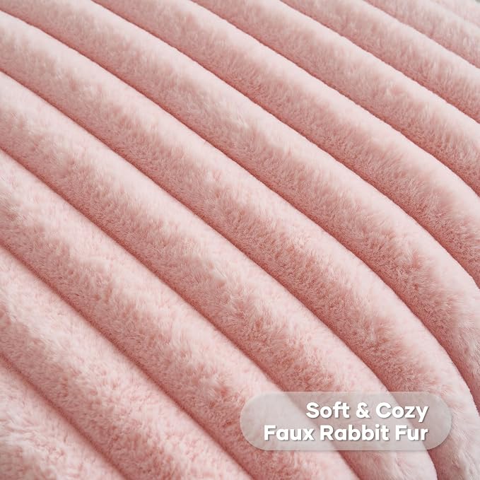 FUTEI Pack of 2 Faux Fur Throw Pillow Covers 22x22 Inch, Pink | Fluffy Faux Rabbit Fur Front/Premium Velvet Back,Hidden Zipper,Machine Washable,Non-Shedding,Colorfast,Insert Not Included.