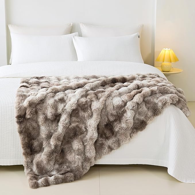 Faux Rabbit Fur Throw Blanket for Couch Gifts for Mom 50"x60" Tie-dye Brown | Cozy Reversible Fluffy Throw, Luxury Plush Thick Bubble Blanket, Mothers Gifts for Women, Soft Warm for Bed, Home Decor