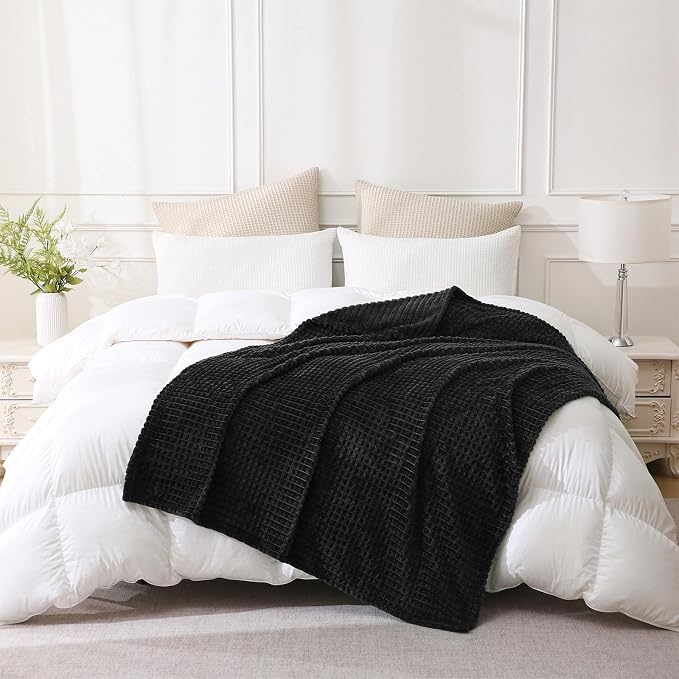 Puncuntex Fleece Throw Blanket Black 60"×80" with Square Grid Design | Super Soft Plush Cozy Flannel Throw Blanket Luxury for Couch Sofa Chair