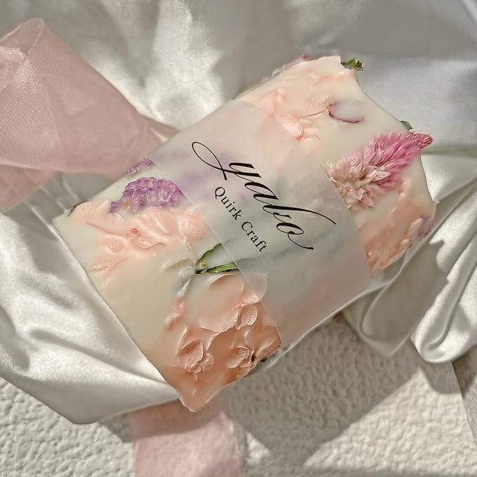 Aromatherapy Soy Wax Candle with Dried Flowers, Handmade Floral Candles, Pink Hydrangea Soy Blend Wax, Wedding Scented Candle Favor