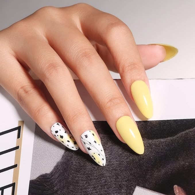 MAYCHAO 15ML Goose Yellow Gel Nail Polish 1Pc Bright Pastel Butter Yellow Gel Polish Soak Off UV LED Nail Polish Nail Art Starter Manicure Salon DIY at Home, 0.5 OZ