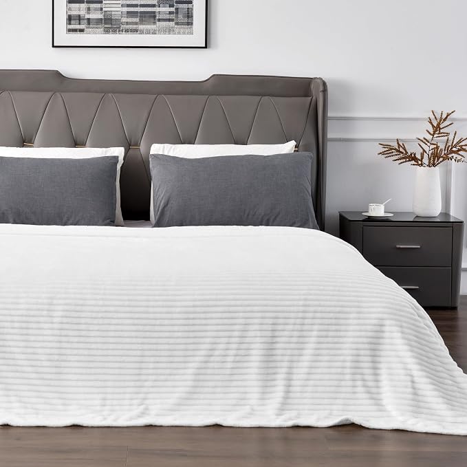 BEDELITE 3D Ribbed Jacquard White King Size Blankets for Bed, 108x90 Inch | Soft Warm Decorative Fluffy Blanket, Cozy Fuzzy Lightweight Plush Fleece Throw Blankets for Bed, Room Decor, Gift for Women