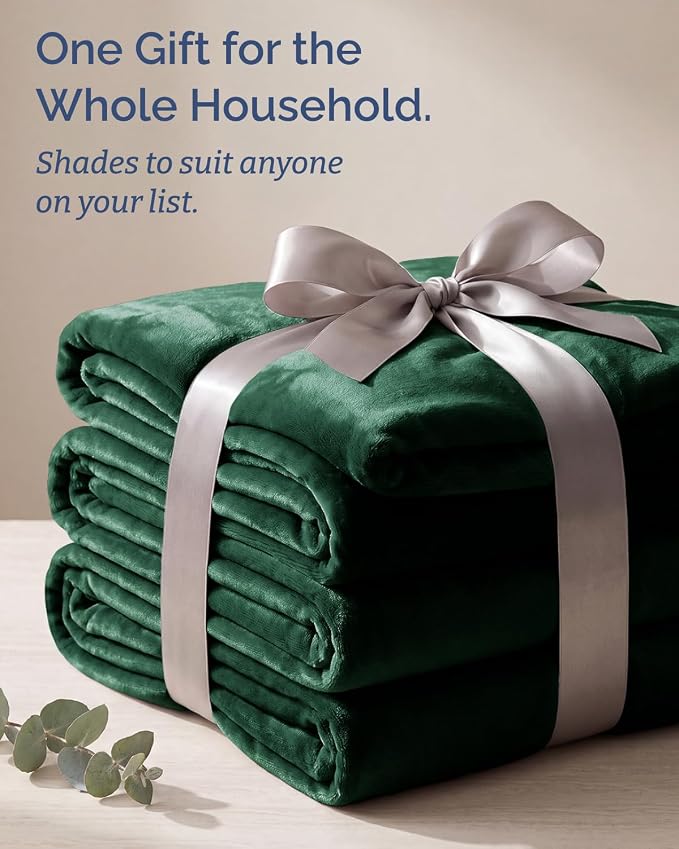 Ultra Soft Fleece Blanket Giant Blanket Size - Flannel Fleece Luxury Blanket - Lightweight for Couch Bed Chair - Thick, Warm and Breathable - All Season Cozy, Forest Green