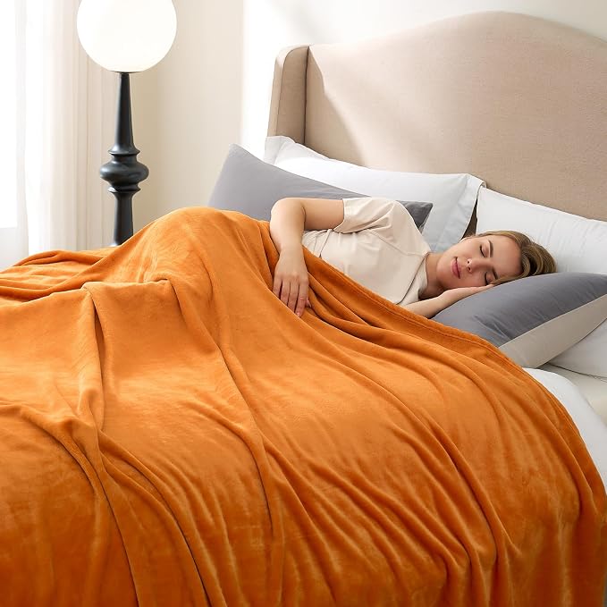Hansleep Twin Orange Fleece Blanket, Soft Flannel Bed Blanket | Fuzzy Cozy Blanket 60x80 Inches, Multi-use for Bed, Sofa, Couch, Travel, Camping, All Season Warm Lightweight Cover