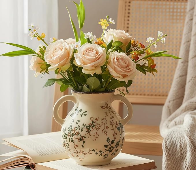 LIFFY Vintage Pastoral Vase with Handles, Retro Ceramic Flower Vase, Green and Beige Rustic Farmhouse Vases Chinoiserie Floral Large Vase for Home Decor, Living Room, Kitchen, Bedroom 6.3 Inch