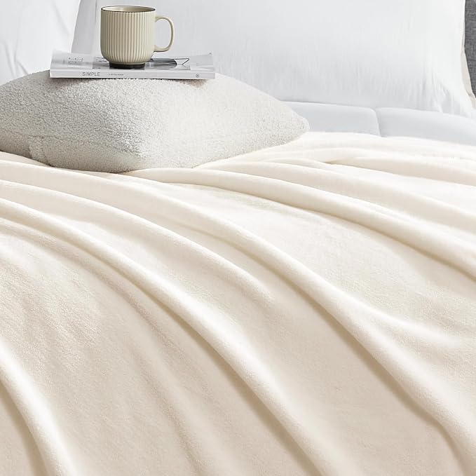 Hansleep Throw Beige Fleece Blanket, Soft Flannel Bed Blanket | Fuzzy Cozy Blanket 50x60 Inches, Multi-use for Bed, Sofa, Couch, Travel, Camping, All Season Warm Lightweight Cover