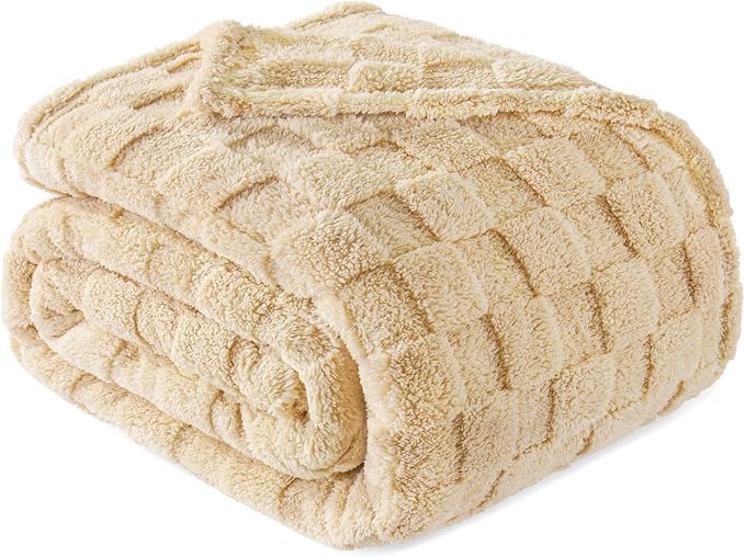 Exclusivo Mezcla 3D Checkered Fleece Twin Blanket for Bed, Camel | Super Soft and Cozy Fluffy Bed Blanket, Cute Fuzzy Blanket for Teens Back to School, Dorm Essentials, All Season, 60"x80"