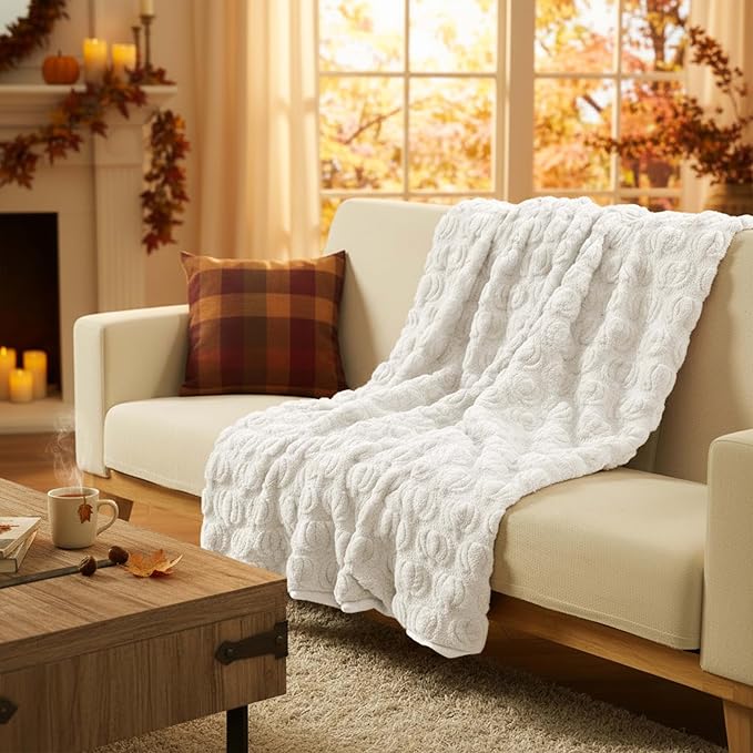Tegeme Fall Halloween Pumpkin Throw Blanket 50" x 60", 3D Pumpkin Pattern Faux Rabbit Fur Fleece Blanket, Soft Cozy Rust Autumn Throw for Couch Sofa Bed, Thanksgiving Gift for Women Mom(Beige)