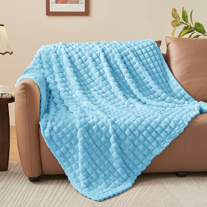 BEDELITE 3D Checked Light Blue Fleece Throw Blanket for Couch, 50x60 Inches | Soft Warm Fuzzy Fluffy Blanket for Bed Sofa, Lightweight Plush Cozy Blankets for Home Room Decor, Gift for Women, All Season