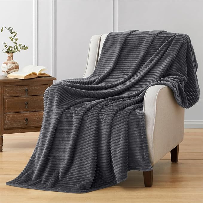 Vessia Flannel Fleece Throw Blanket, Lightweight Warm and Soft Striped Grey Couch and Bed Blanket, Cozy Microfiber Ribbed Sofa Decor for All Season