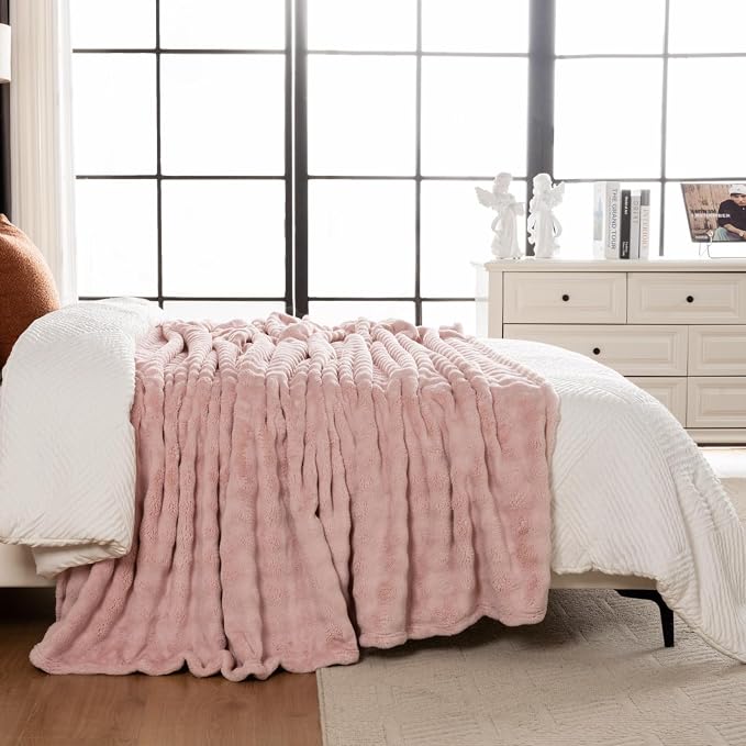 Faux Fur Bed Blankets King Size Pink, Soft Fluffy Bubble Blanket for Couch Sofa, Thick Warm Plush Fuzzy Rabbit Fur Large Blanket for All Season Use, 90"X 90"
