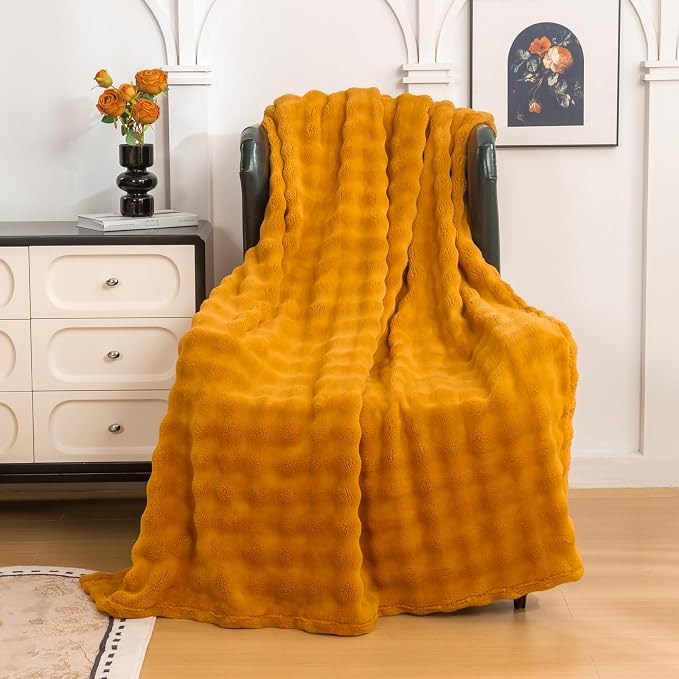 YUSOKI 3D Fleece Bubble Throw Blanket,Gold, 50"x60" | Ultra Soft, Non-Shedding, Lightweight for All Season Use, stays fluffy after repeated washes, Perfect Gifts, Machine Washable