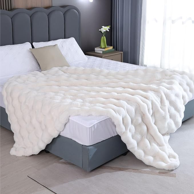 Cream Beige Faux Fur Throw Blanket for Couch, Snuggly Double-Sided Bubble Plush Blanket with Soft Flannel Back, Decorative Throw for Sofa or Bed, Machine Washable, 60 x 80, 860 GSM