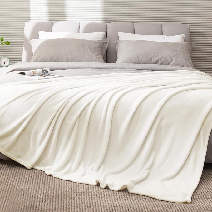 BEDELITE Fleece Blanket Soft Plush Queen Size Bed Blanket Cream 90"x90" | Ultra Soft Fleece, Plush Microfiber, Lightweight Warmth, All Season Comfort, Fade Resistant, Machine Washable,Perfect for Bed