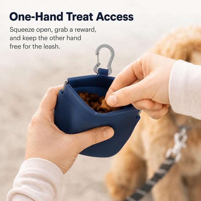 Silicone Dog Treat Pouch for Pet Training One-Hand Access One Cup Silicone Treat Bag with Pull Tab and Auto Closing Lid Treat Pouches for Leash(Color: Blue)