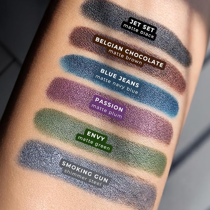 Honeybee Gardens Effortless Eye Liner Pencil, Jet Set Black, Smooth Long-Wearing, Rich Pigment, Vegan & Gluten-Free