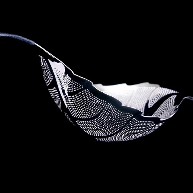 Tea Strainers For Loose Tea Stainless Steel Reusable Leaf Shape Tea Infuser Loose Leaf Tea Strainer Tea Filter Mesh Tea Infuser Tea Strainer Cute (Silver)