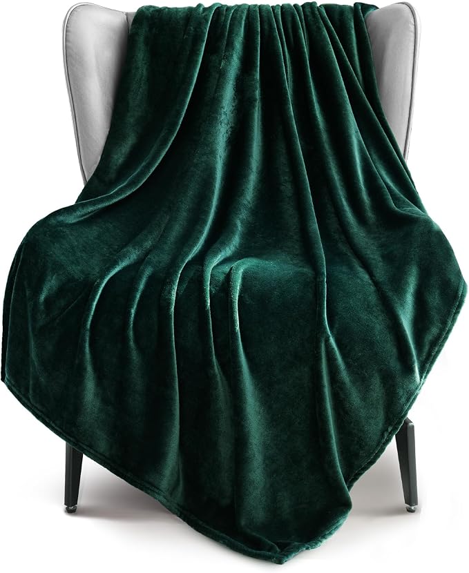 Exclusivo Mezcla Soft Large Fleece Throw Blanket for Couch, Forest Green | 50x70 Inches, Double-Sided Brushed Flannel, Lightweight Plush Cozy Blanket for Home Decor, All Season, Machine Washable