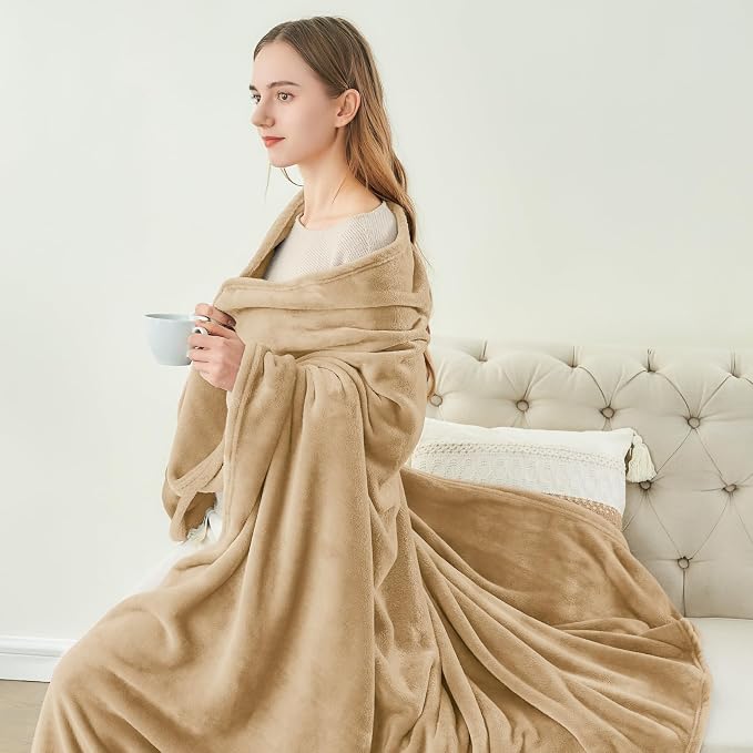 BEDELITE Fleece Blanket Soft Plush Throw for Couch Light Camel 50"x60" | Ultra Soft Fleece, Plush Microfiber, Lightweight Warmth, All Season Comfort, Fade Resistant, Machine Washable, Couch Sofa Bed