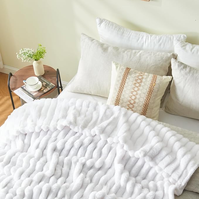 NEWCOSPLAY Fleece Ribbed Cozy Queen Blanket for Couch, White, 90"x90" | Premium Silky Flannel Blanket, Soft Lightweight Fluffy Throw Blanket for Bed Sofa Decor, Gift for All Season Use