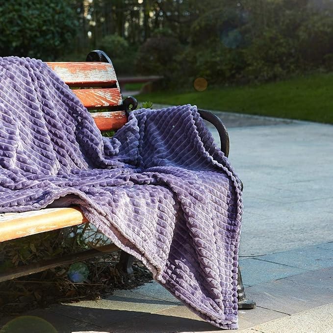 Simple&Opulence Purple Throw Blanket for Couch-Super Soft Fluffy Blankets for Women 50x70 Inches Cozy Lightweight Fleece Blanket for Home Decor