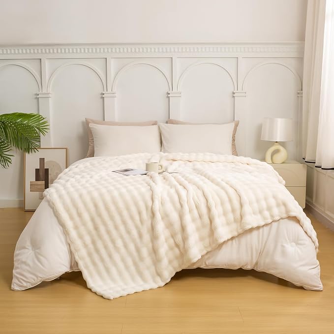YUSOKI 3D Fleece Bubble Twin Size Blanket, Ivory, 60"x80" | Ultra Soft, Non-Shedding, Lightweight for All Season Use, stays fluffy after repeated washes, Perfect Gifts, Machine Washable